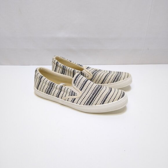 Old Navy Slip-On Sneakers Size 9 V/305979 Black & White Striped Canvas Material - Picture 3 of 7